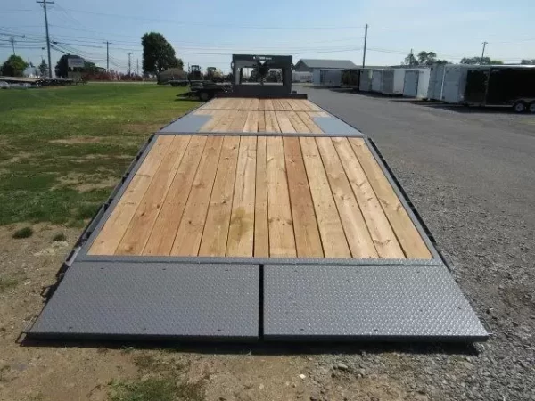 BWise 8 x 30 Gooseneck Equipment Trailer – Hydraulic Tail - Image 9
