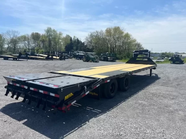 Big Tex 8.5 x 30 Heavy Duty Gooseneck Equipment Trailer - Mega Ramps - Image 3
