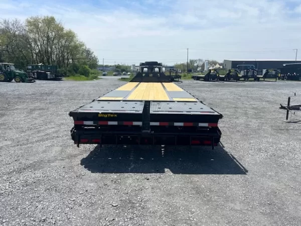 Big Tex 8.5 x 30 Heavy Duty Gooseneck Equipment Trailer - Mega Ramps - Image 5