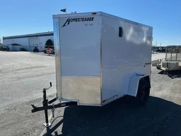 Homesteader 5 x 8 Enclosed V-Nose Cargo Trailer Barn Doors - Image 4