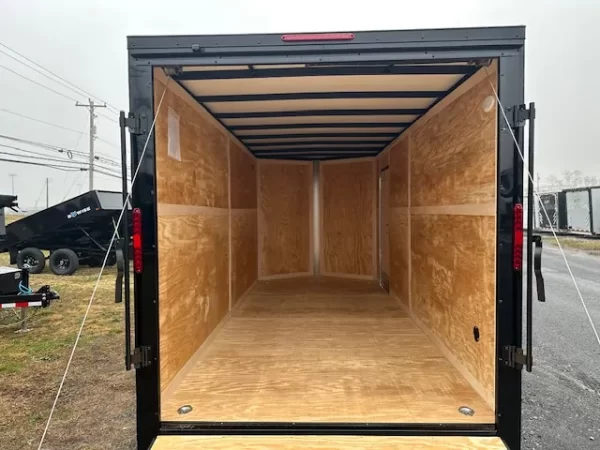 Homesteader 7 x 16 V-Nose Enclosed Cargo Trailer – Black Trim - Image 9
