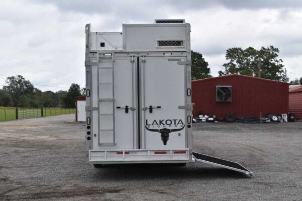 2021 Lakota BigHorn 5 Horse Trailer With Bunkbeds - Image 32