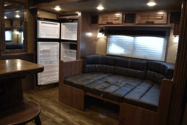 2021 Lakota BigHorn 5 Horse Trailer With Bunkbeds - Image 18
