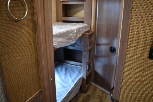 2021 Lakota BigHorn 5 Horse Trailer With Bunkbeds - Image 27