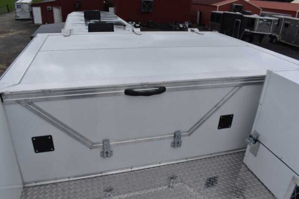 2021 Lakota BigHorn 5 Horse Trailer With Bunkbeds - Image 43