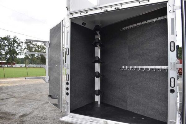 2021 Lakota BigHorn 5 Horse Trailer With Bunkbeds - Image 35