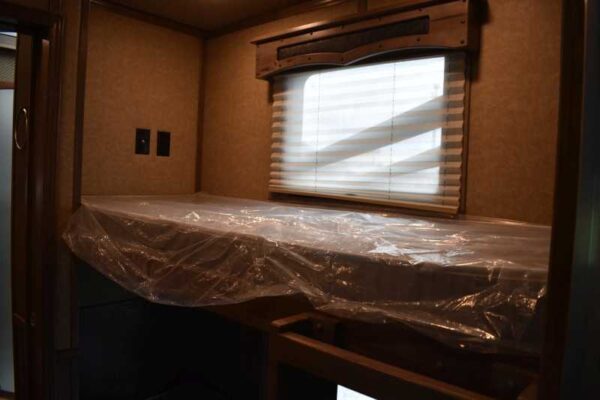 2021 Lakota BigHorn 5 Horse Trailer With Bunkbeds - Image 30