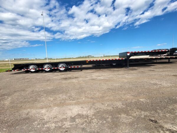 2025 Behnke Fifth Wheel High Clearance Sprayer Trailer - Image 5