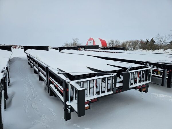 2025 Behnke STX 53' Semi Style Sprayer - Image 3