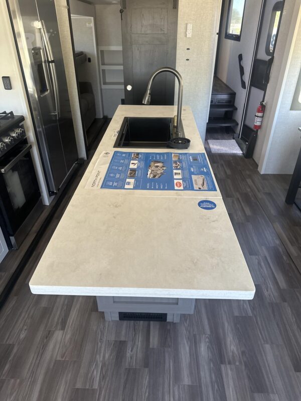 2025 JAYCO NORTH POINT 377RLBH - Image 9