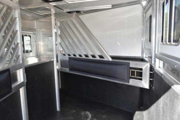 2018 Lakota 83HBPSL 3 Horse Trailer - Image 4