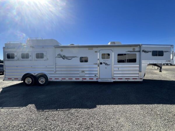 2009 Platinum Coach 3 H 16’ LQ with Outlaw Conversion - Image 3