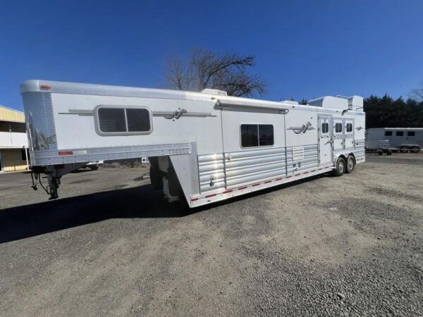 2009 Platinum Coach 3 H 16’ LQ with Outlaw Conversion