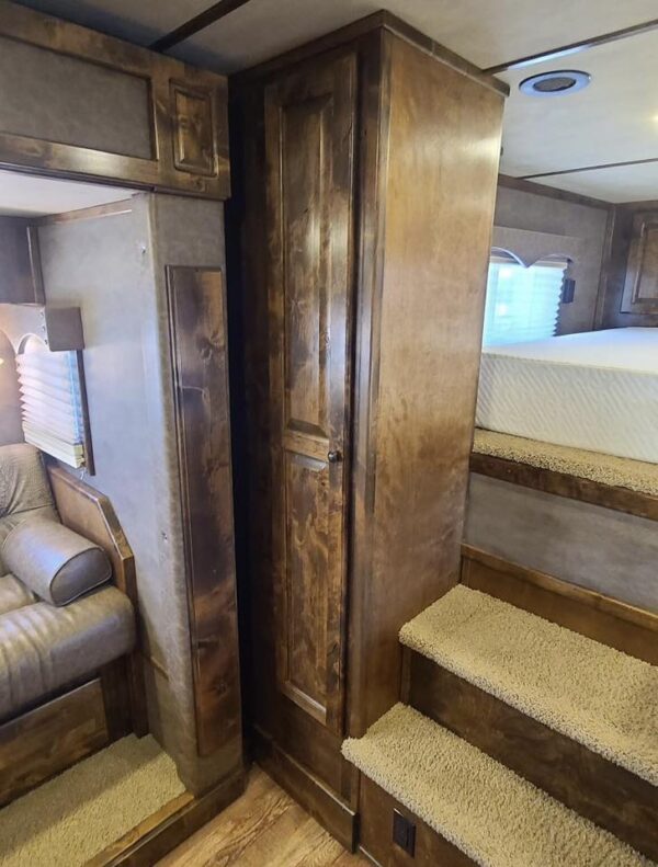 2017 Platinum Coach Outlaw 4 Horse 12' 8" Outlaw Conversion Slide Out Gallery - Image 21