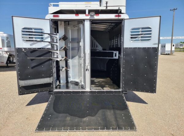 2017 Platinum Coach Outlaw 4 Horse 12' 8" Outlaw Conversion Slide Out Gallery - Image 14