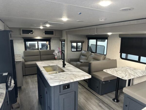 2025 Coachmen Apex 293 RLDS - Image 5