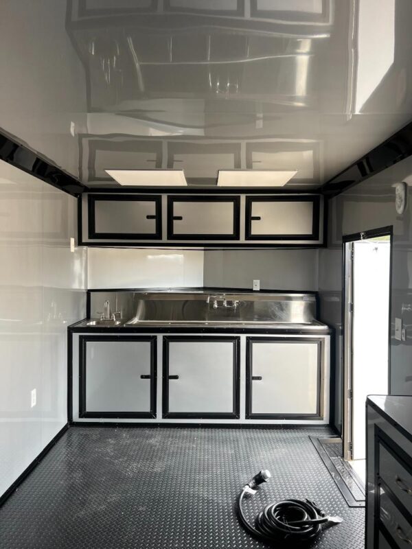 Tatinium Screened in Porch Trailer 8.5x24TA - Image 8