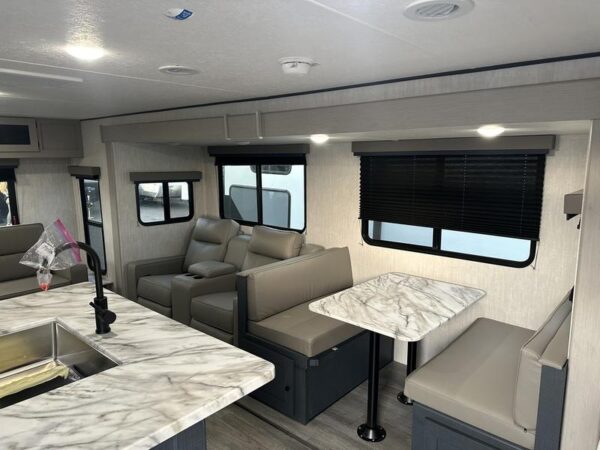 2025 Coachmen Apex 293 RLDS - Image 6