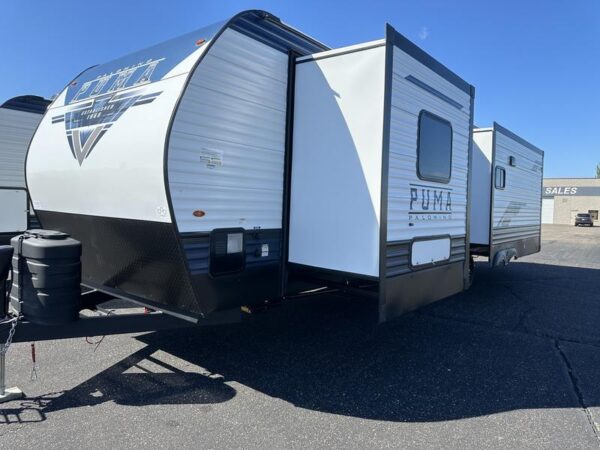 2025 Palomino Puma 31RLQS - Image 3