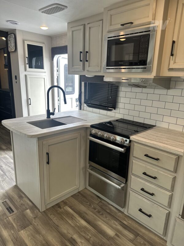 2022 JAYCO EAGLE HT 320FBOK - Image 9