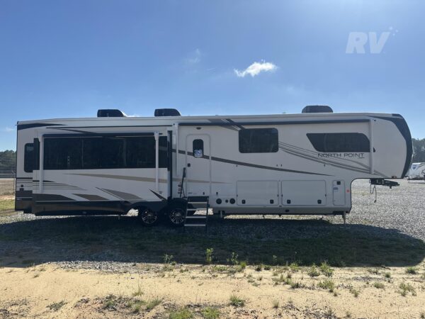2025 JAYCO NORTH POINT 377RLBH