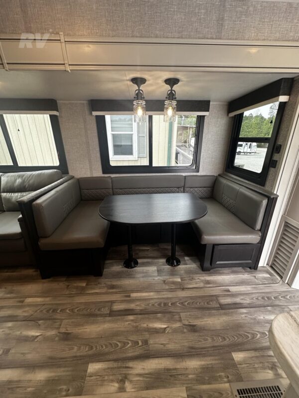 2022 JAYCO EAGLE HT 320FBOK - Image 7
