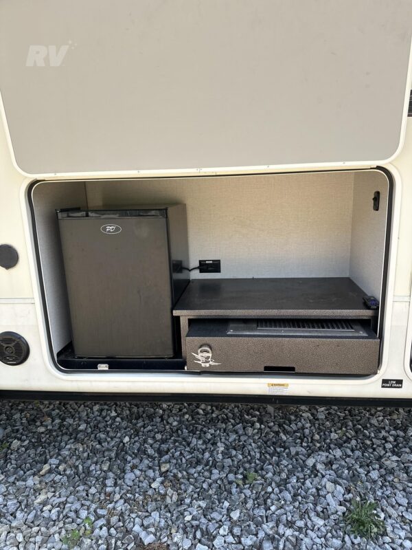 2019 JAYCO NORTH POINT 377RLBH - Image 6