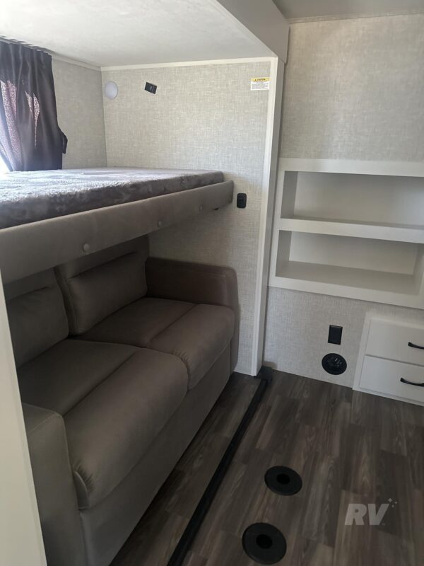 2025 JAYCO NORTH POINT 377RLBH - Image 14