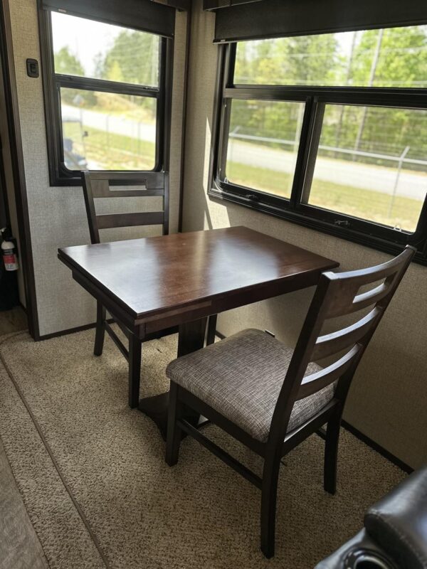 2019 JAYCO NORTH POINT 377RLBH - Image 12