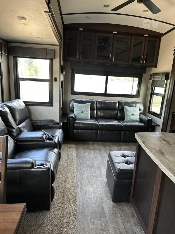 2019 JAYCO NORTH POINT 377RLBH - Image 7