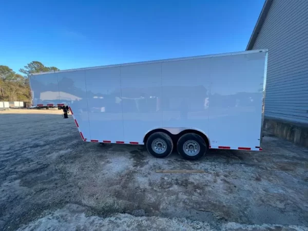 White Gooseneck Trailer - Image 3