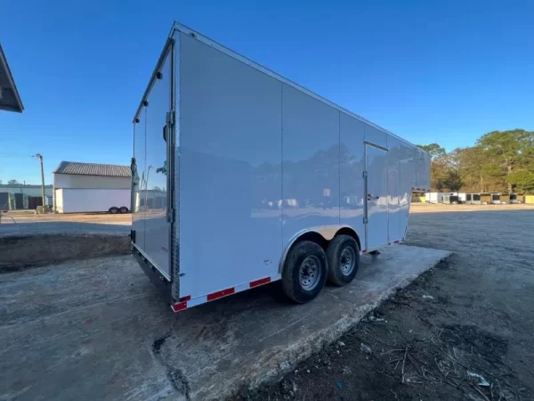 White Gooseneck Trailer - Image 4