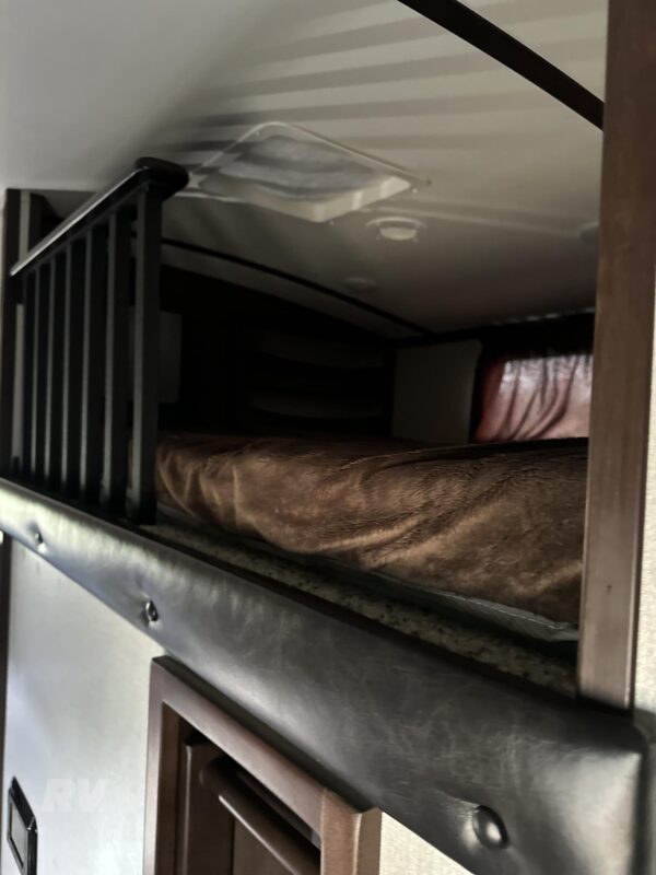 2019 JAYCO NORTH POINT 377RLBH - Image 24